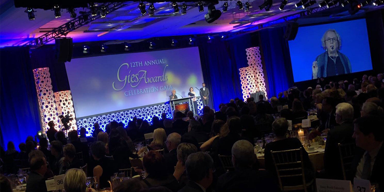 AM&C Puts on “Oscars of Dental Education”